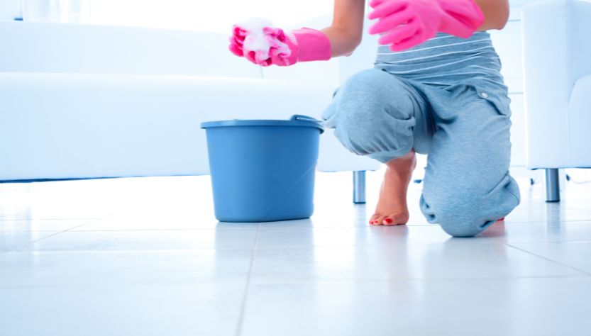 how to clean a bathroom floor